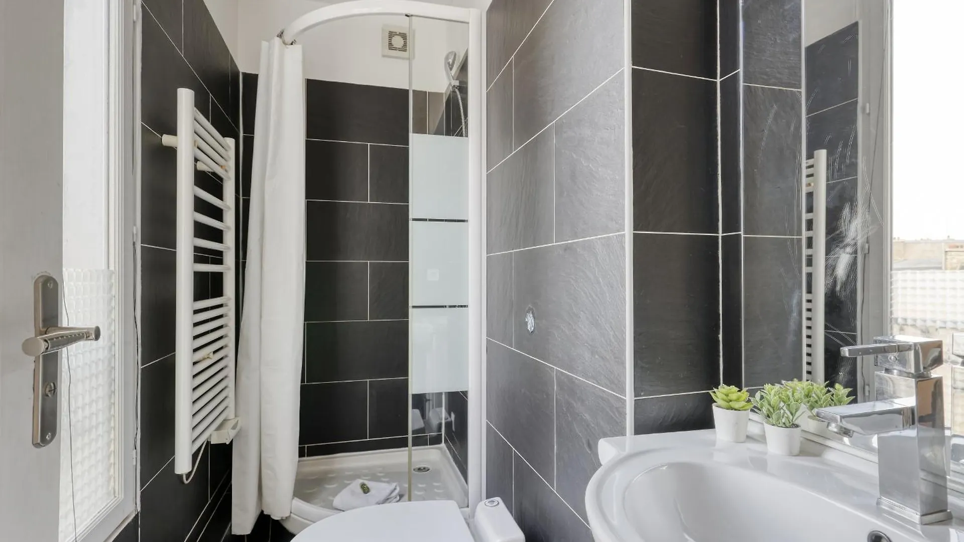 Ideal & Comfy Cocoon At The Luxury Paris 16. Apartment